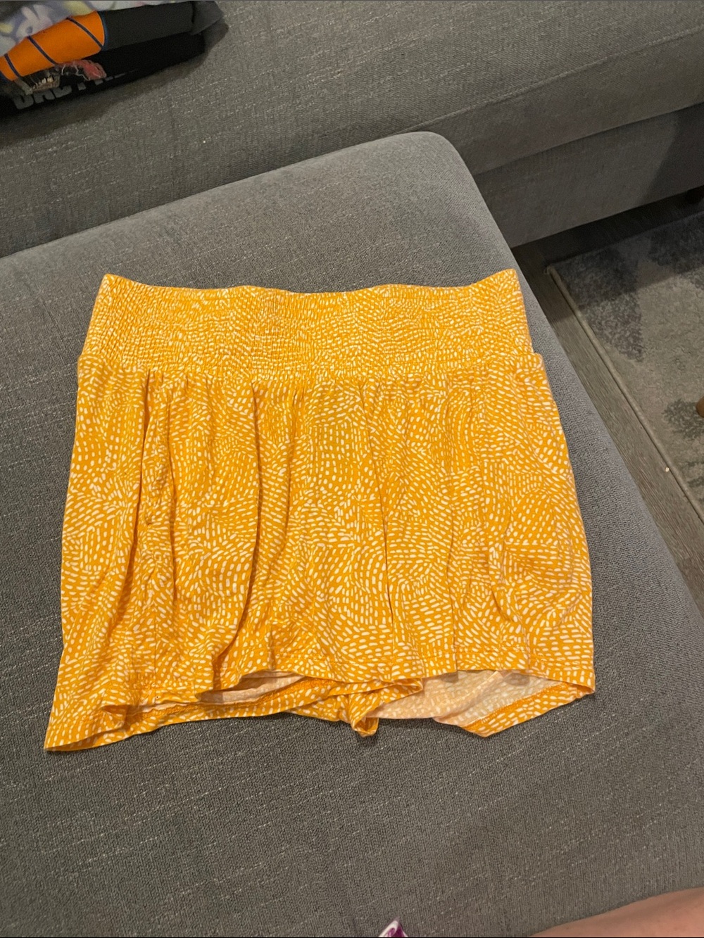 H&M Maternity Yellow Printed Pull-On Shorts